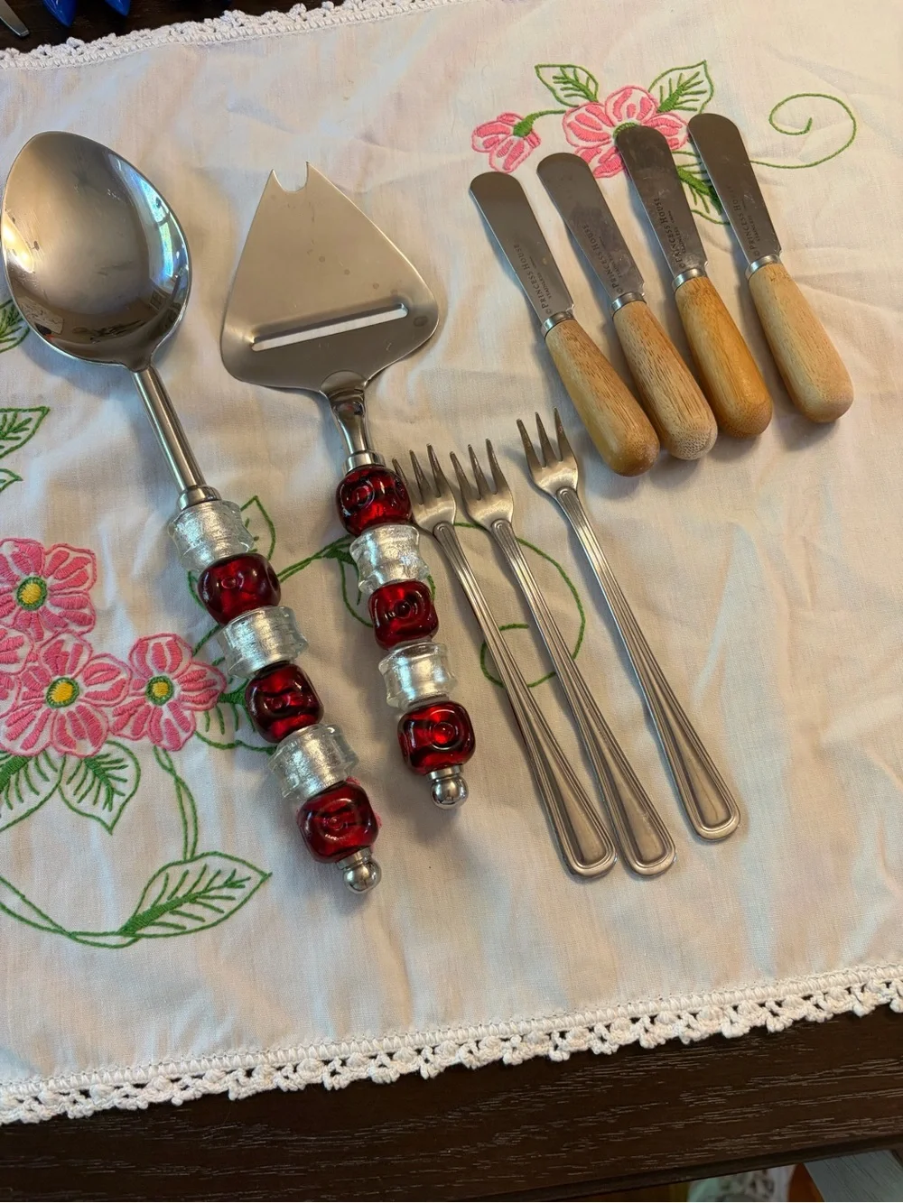 Vintage Pampered Chef Beaded Spoon Cheese Shaver Princess House Butter Knives